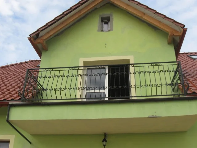 Balustrady zewnętrzne, wewnętrzne